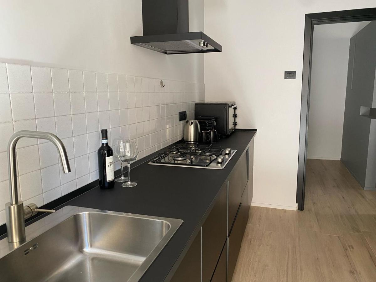 Duo Apartment 萨莱诺 外观 照片